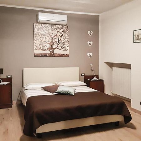 Case Vacanze Ai Burattini Adrara San Rocco 外观 照片