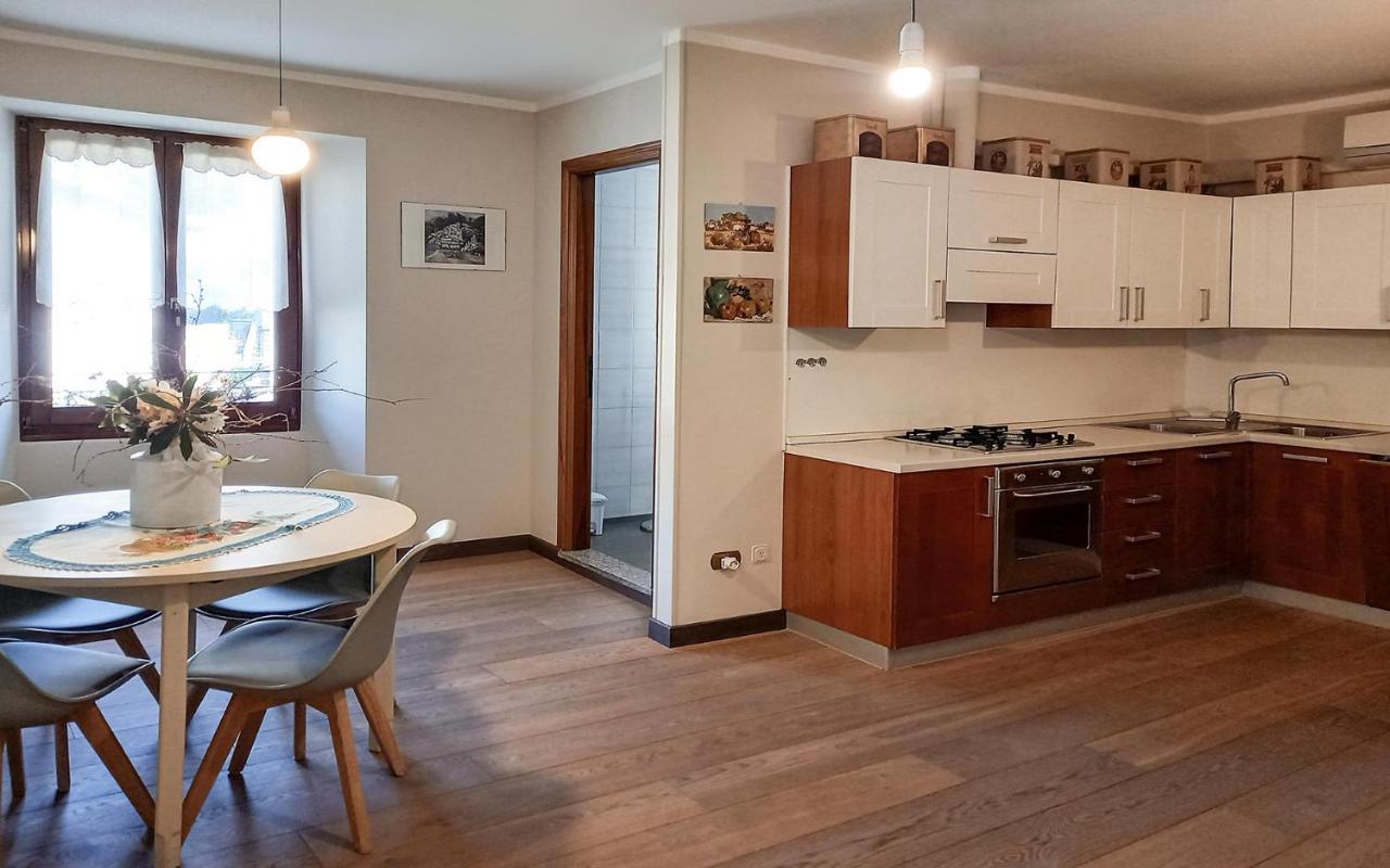 Case Vacanze Ai Burattini Adrara San Rocco 外观 照片
