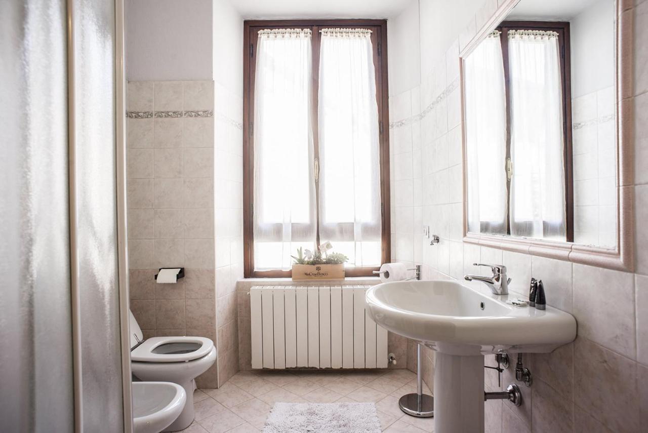 Case Vacanze Ai Burattini Adrara San Rocco 外观 照片