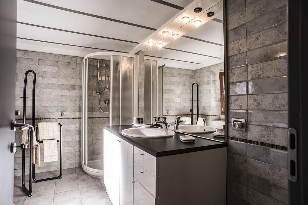 Case Vacanze Ai Burattini Adrara San Rocco 外观 照片