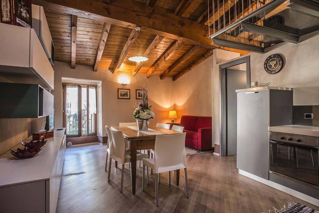 Case Vacanze Ai Burattini Adrara San Rocco 外观 照片